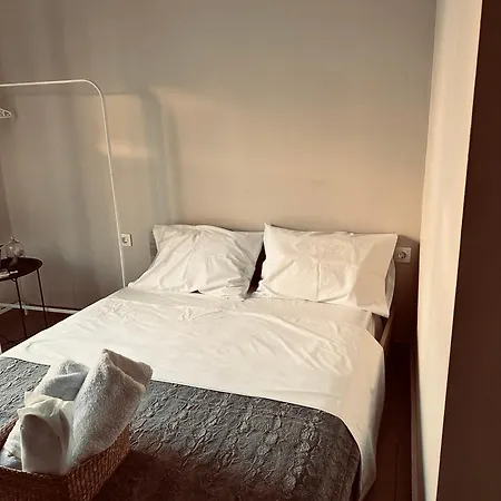 Rainbow Antigonidon Apartment *